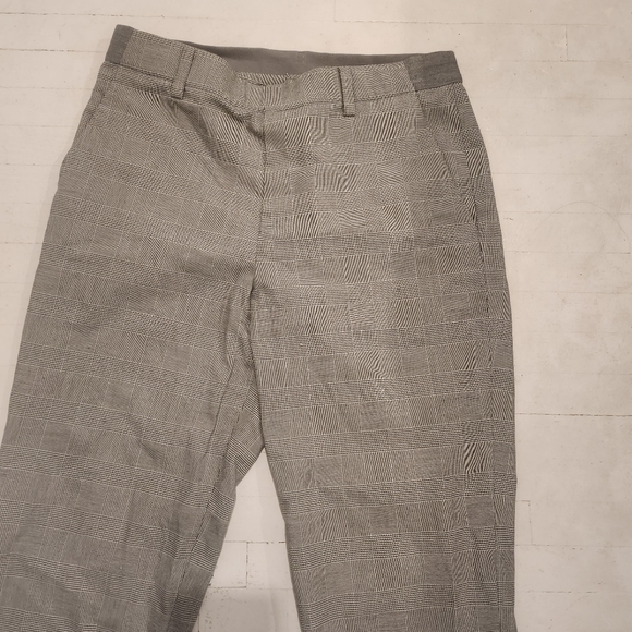 Uniqlo Pants - Picture 2 of 3